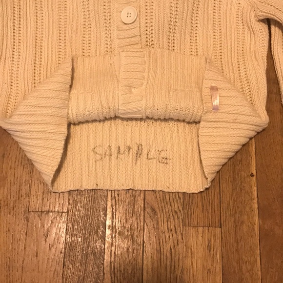 Sweater - Picture 3 of 3